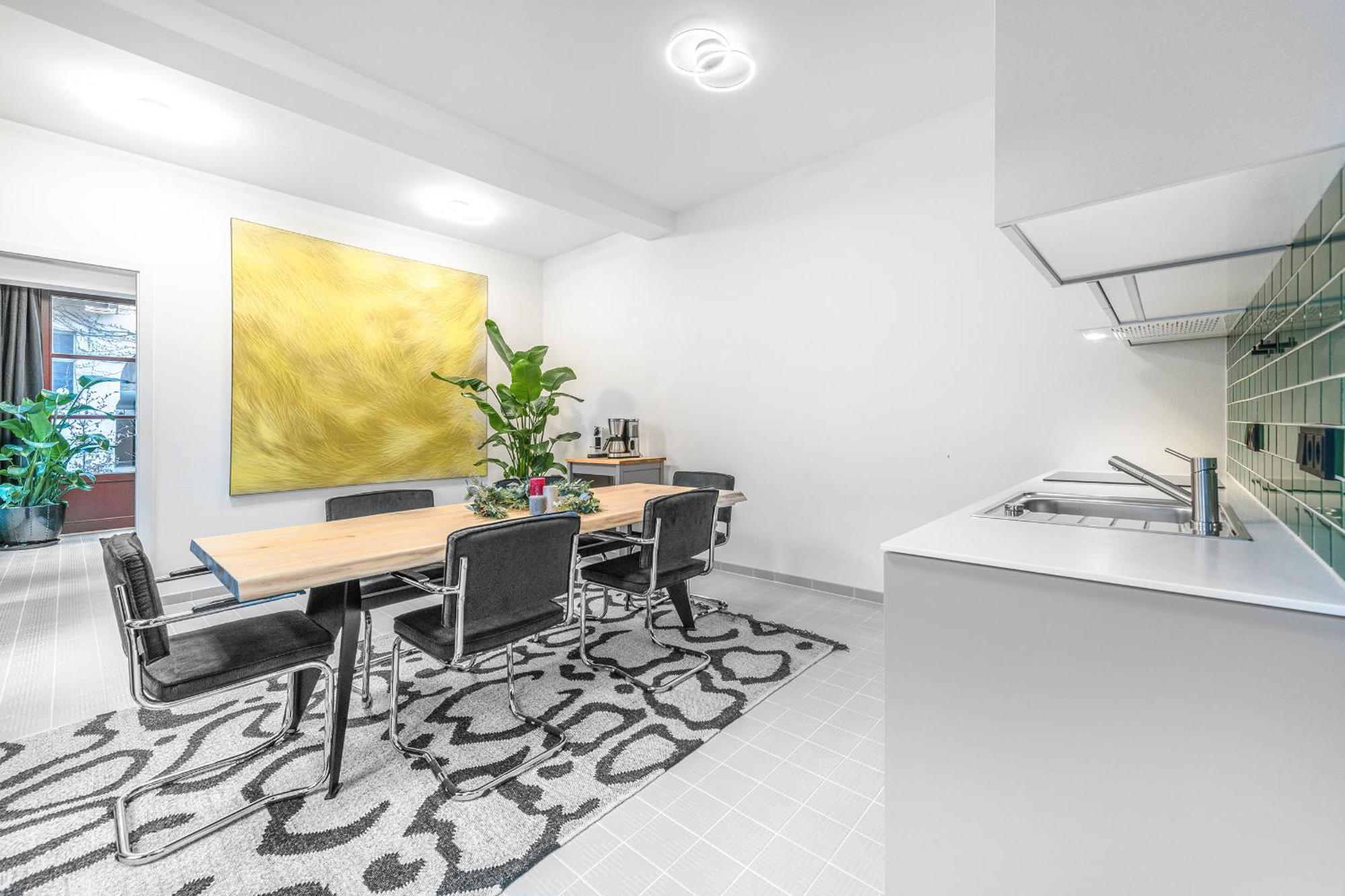 Appartement Mitte Loft On 2floors, 150 Qaudratmeter, 2brs, 2bathrooms, Living Room, Dinning Up To 8 Ppl