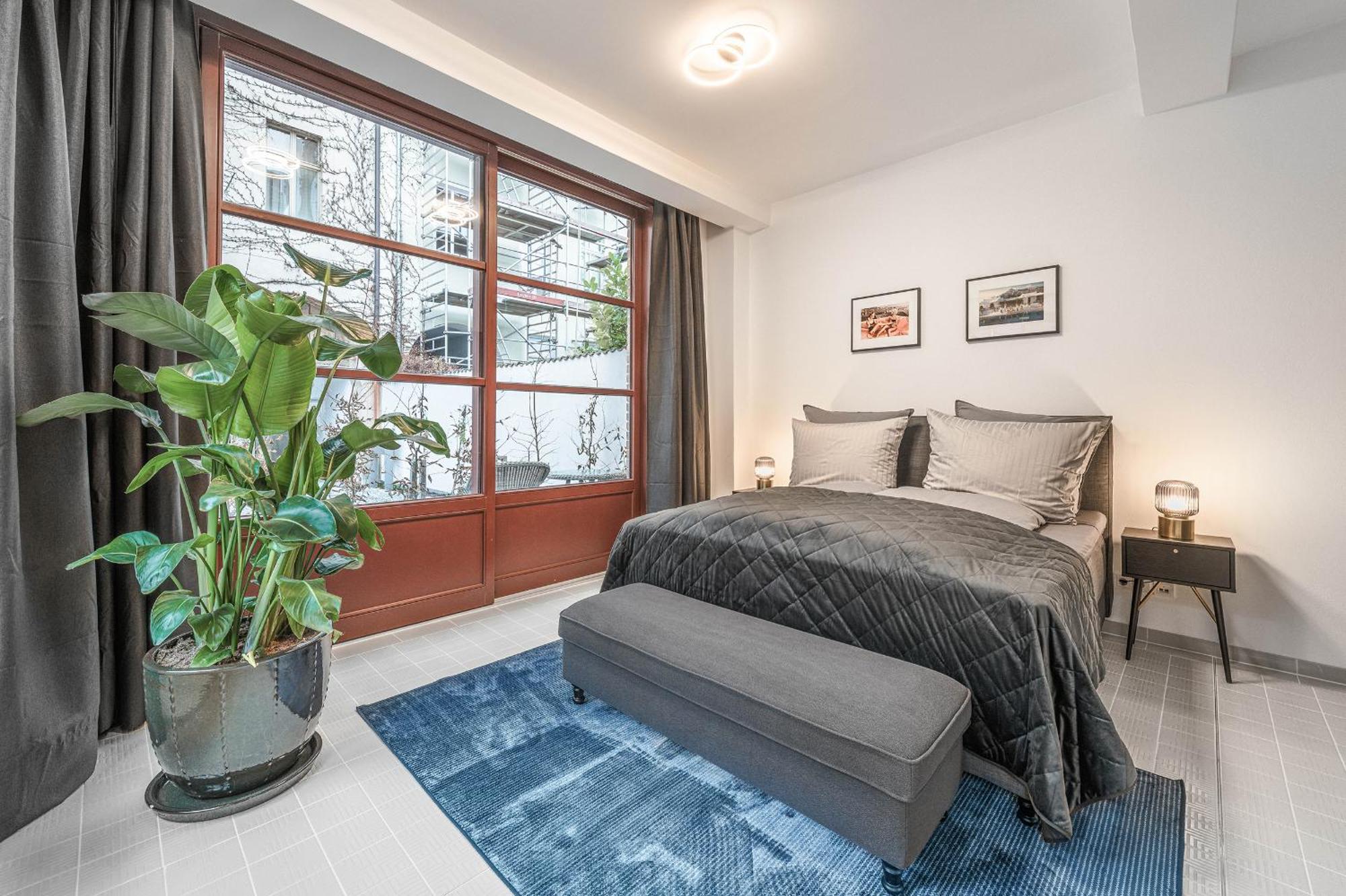 Appartement Mitte Loft On 2floors, 150 Qaudratmeter, 2brs, 2bathrooms, Living Room, Dinning Up To 8 Ppl *