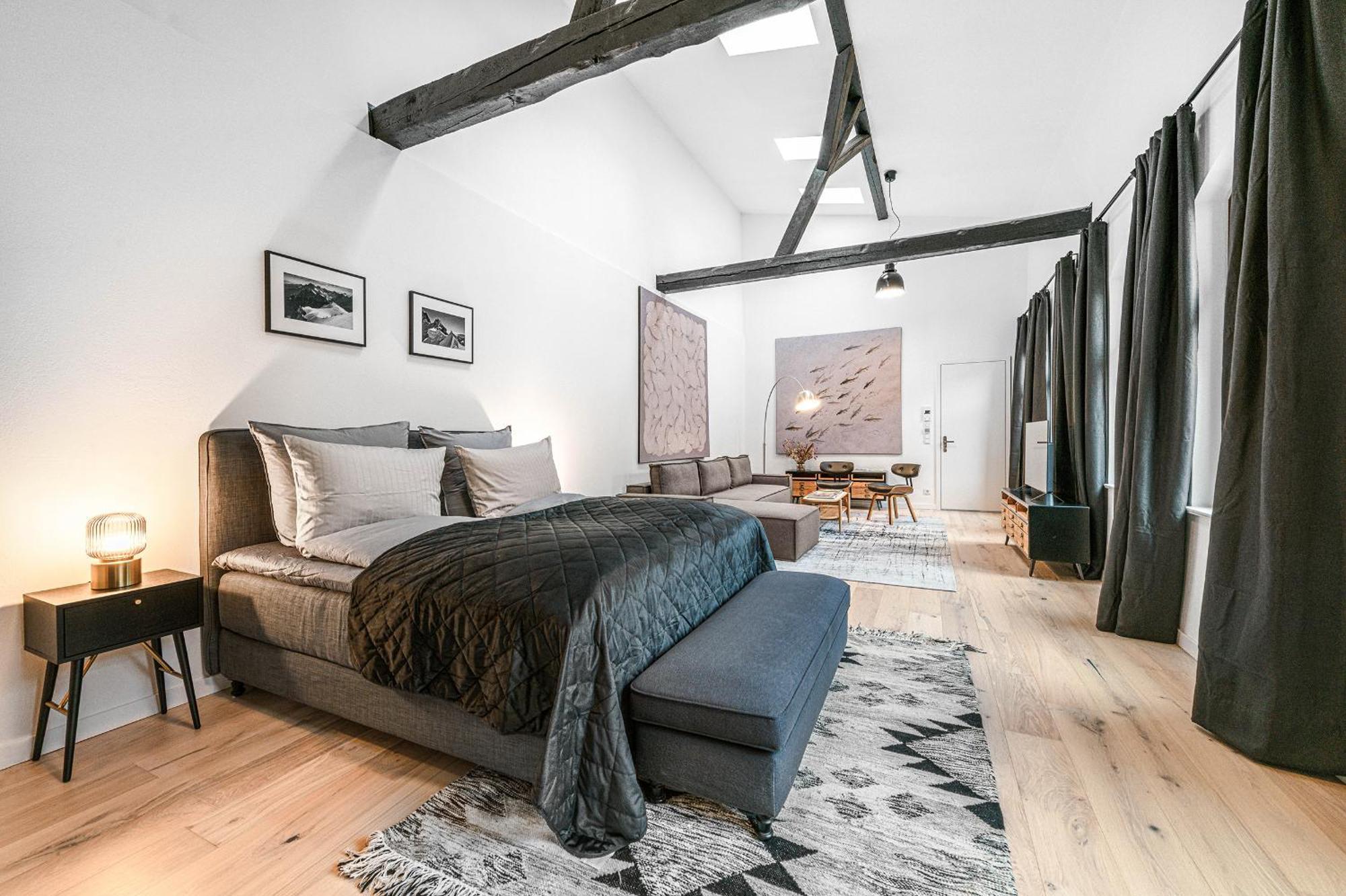 Appartement Mitte Loft On 2floors, 150 Qaudratmeter, 2brs, 2bathrooms, Living Room, Dinning Up To 8 Ppl *